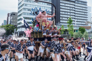 博多祇園山笠・集団山見せ 土居流の写真