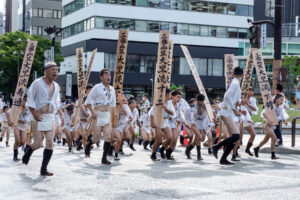 博多祇園山笠・集団山見せ 大黒流の写真