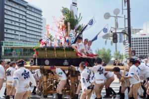 博多祇園山笠・集団山見せ 西流の写真