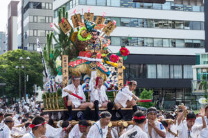 博多祇園山笠・集団山見せ 千代流の写真