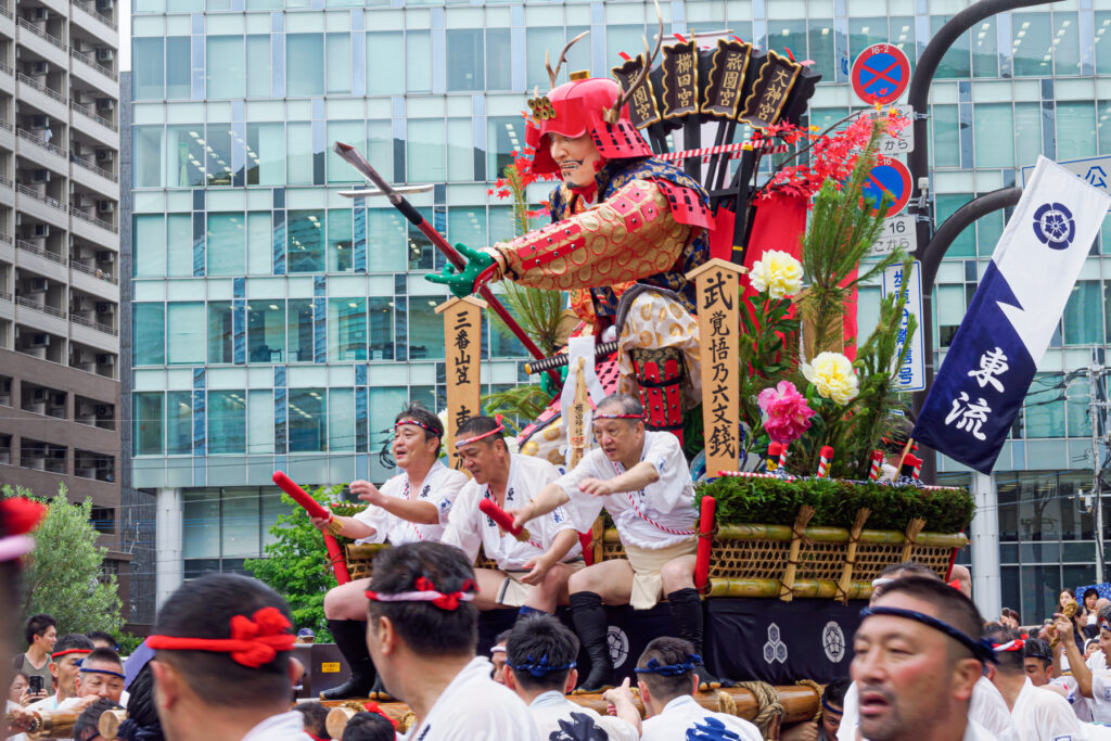 集団山見せ・東流の写真